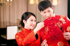 30个汉字左右的标题：明日巨蟹座运势预测，事业爱情双丰收！